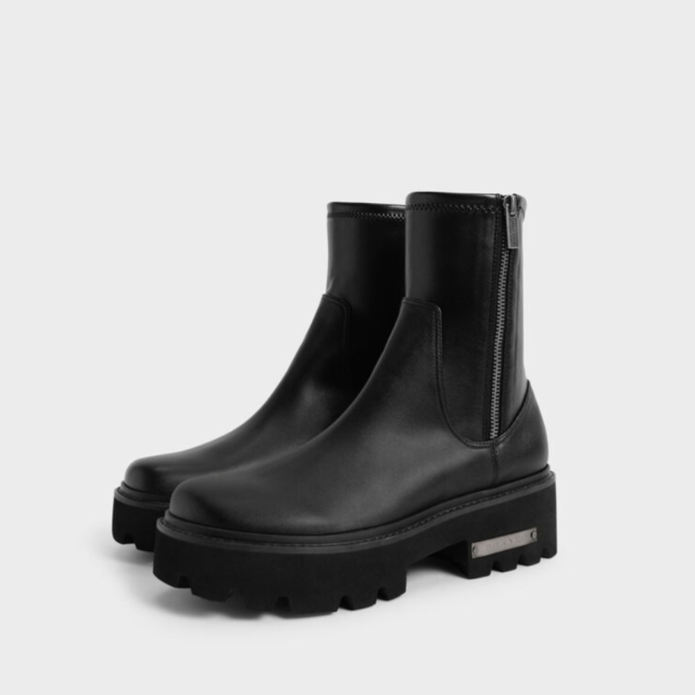 LIKE NEW Imogen Side Zipper Black Leather Boots